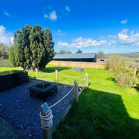 1 Bedroom Holiday Let In The Heart Of West Wales Carmarthen Ngoại thất bức ảnh