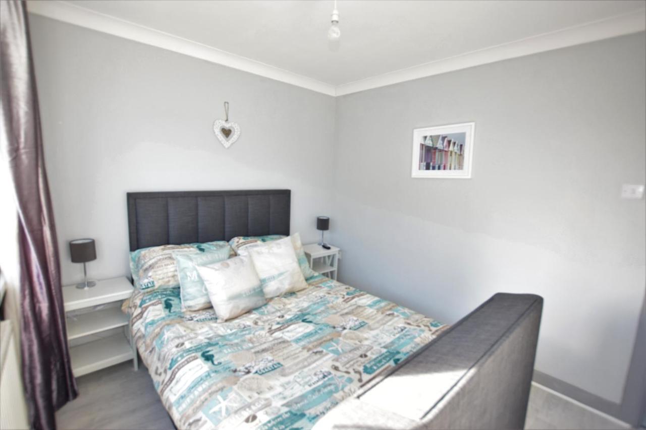 1 Bedroom Holiday Let In The Heart Of West Wales Carmarthen Ngoại thất bức ảnh